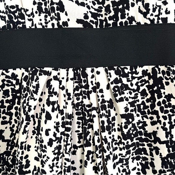 H&M Black and Cream Print Wrap Front Dress, Size 6 - Picture 4 of 7